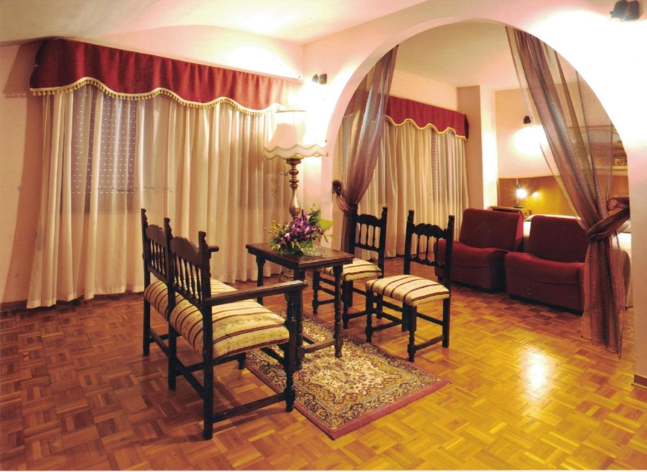 Albergo La Perla Civitella Roveto Exteriér fotografie